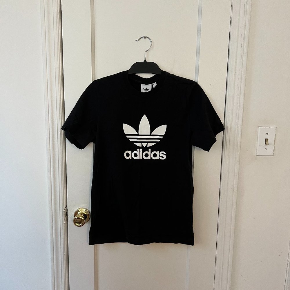 Adidas Classic T shirt